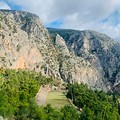 Hiking over Delphi