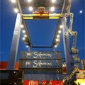 Εγκατάσταση φωτισμού γερανογέφυρας στην Cosco