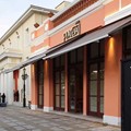 Awnings with arms at the PLATEIA café, in Pyrgos