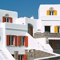 Κουφώματα σε εξοχικές κατοικίες στην Τήνο