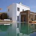 Κουφώματα σε βίλα στις Κυκλάδες