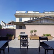 Αίθριο στην ταράτσα για παραμονή συνοδών - Μητροπόλεως