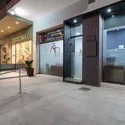 customer.pip_photo1_desc_descr