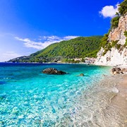 BEE IOLKOS REAL ESTATE: Φωτογραφίες