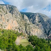 Hiking over Delphi