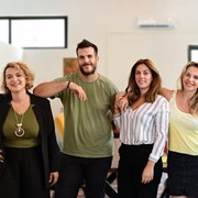 ΕΜΕΙΣ ΜΠΟΡΟΥΜΕ - ΦΕΛΕΚΗ ΑΝΤΙΓΟΝΗ: Φωτογραφίες