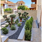 GARDEN ART PATRAS - ΓΚΙΟΥΡΑΣ ΜΠΑΜΠΗΣ: Photos