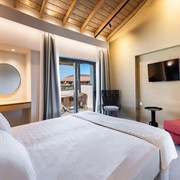 LIGATO SUITES: Photos