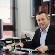 Διδάκτωρ Μαιευτικής Γυναικολογικής Κλινικής Πανεπιστημίου Πατρών, διπλωματούχος Ελληνικής Σχολής Μαστολογίας