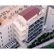 Μεταλλική σκάλα διαφυγής ξενοδοχείου τεσσάρων ορόφων