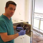 Αυτόκαυστος κλίβανος για απολύμανση όλων των υλικών και ιατρικών εργαλείων