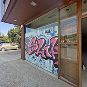 Καθαρισμός graffiti πριν