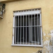 Κατασκευή και τοποθέτηση καγκέλων προστατευτικών παραθύρων από μασίφ σίδερο