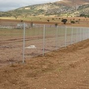 Περίφραξη αγροτεμαχίου με σωλήνα Φ42' και συρματόπλεγμα 2.2cm πάχος