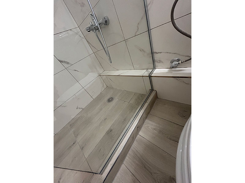 3 BROTHERS RENOVATIONS: Φωτογραφίες & Βίντεο