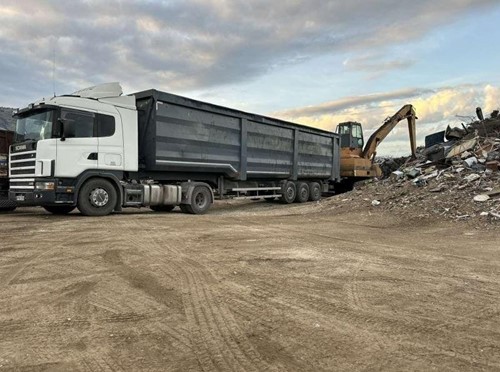 MELETIS SCRAP: Photos