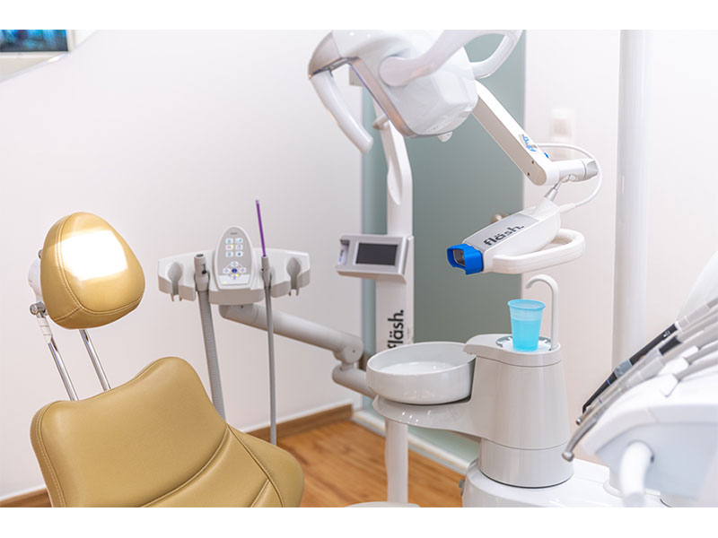 ABSOLUTE DENTAL CENTER: Φωτογραφίες & Βίντεο