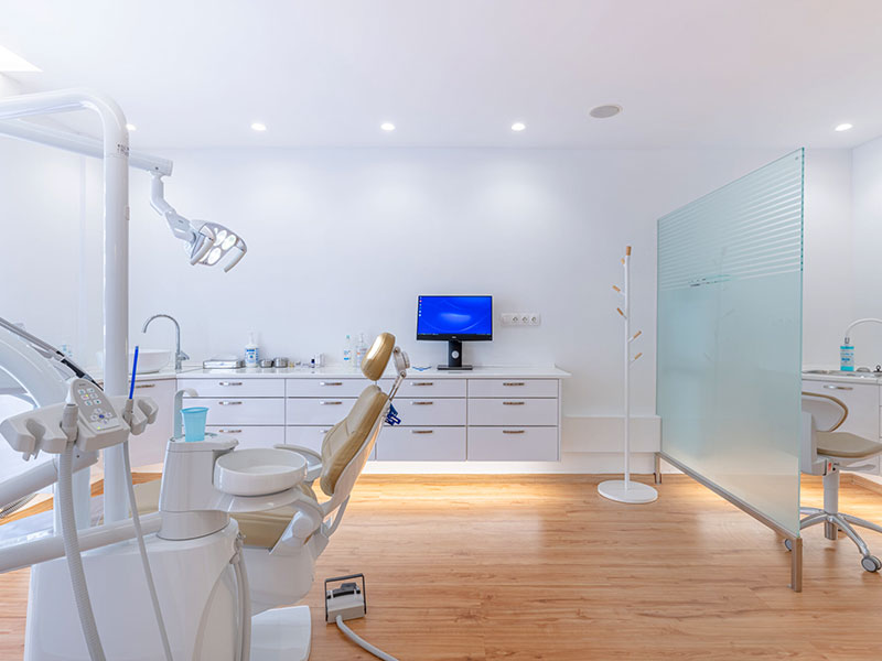 ABSOLUTE DENTAL CENTER: Φωτογραφίες & Βίντεο
