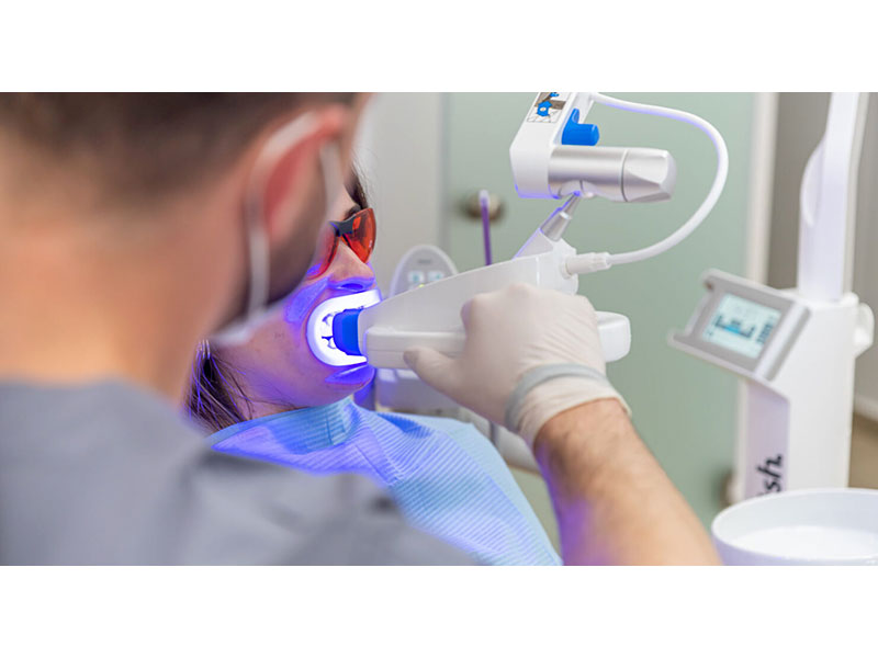 ABSOLUTE DENTAL CENTER: Φωτογραφίες & Βίντεο