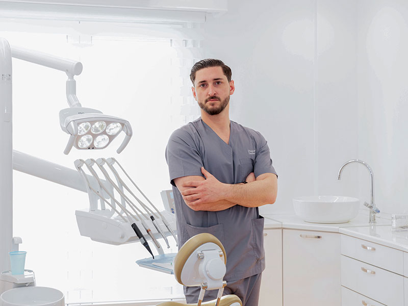 ABSOLUTE DENTAL CENTER: Φωτογραφίες & Βίντεο