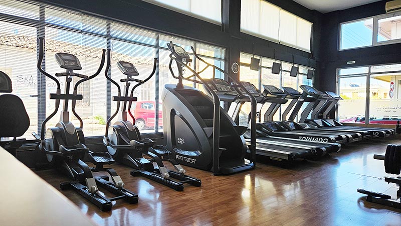 ΑΔΩΝΙΣ WORKOUT CLUB: Φωτογραφίες & Βίντεο