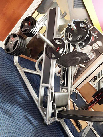 ΑΔΩΝΙΣ WORKOUT CLUB: Φωτογραφίες & Βίντεο
