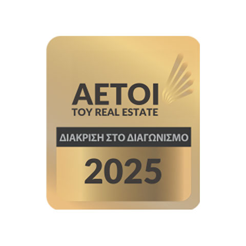 AKINITA KAVVALOS: Φωτογραφίες & Βίντεο