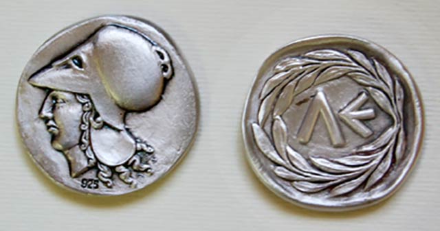 ALFA CHARAKTIKI: Φωτογραφίες & Βίντεο