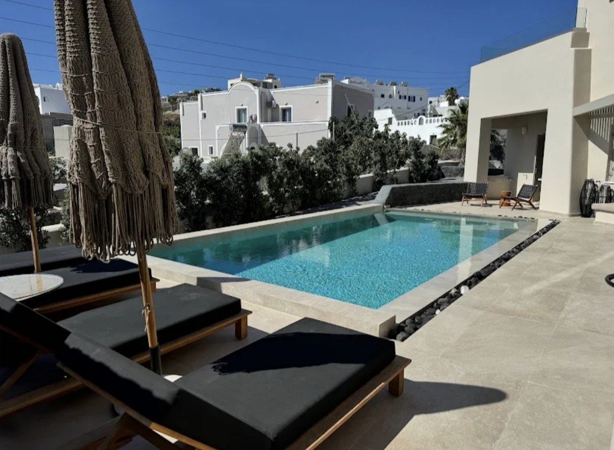 ALOAKIS POOLS I.K.E.: Φωτογραφίες & Βίντεο