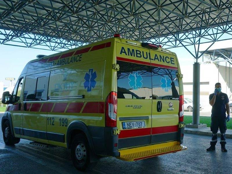 AMBULANCE CARE: Φωτογραφίες & Βίντεο