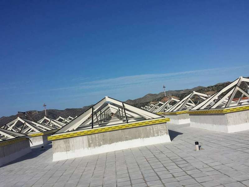 Lighting pyramids