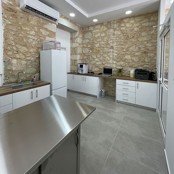 ANIMAL HEALTHCARE SERVICES KONTOGIANNAKIS KONSTANTINOS - CHRYSOVALANTIS: Φωτογραφίες & Βίντεο
