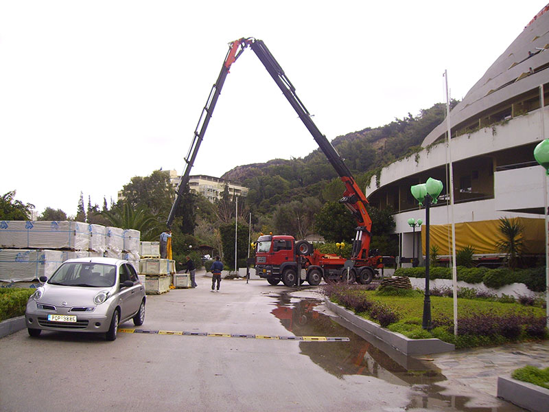 Ανύψωση γυψοσανίδων σε ξενοδοχείο