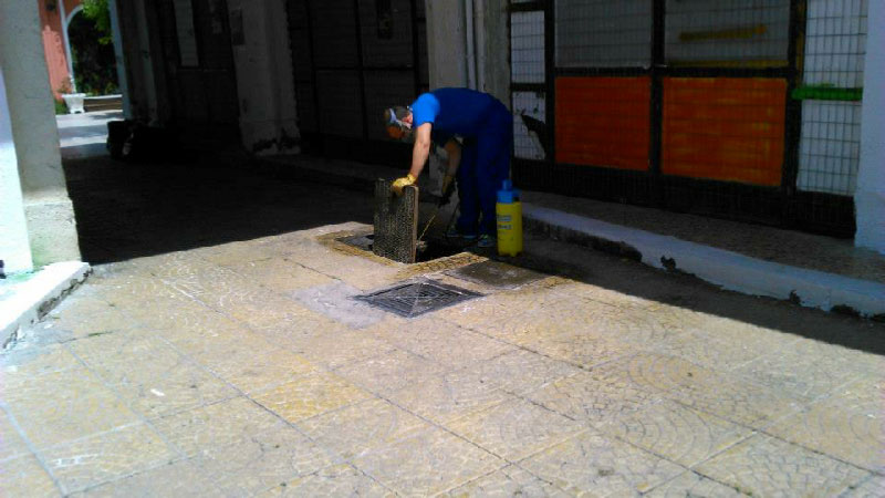 Απεντόμωση, Ψεκασμός σε φρεάτια