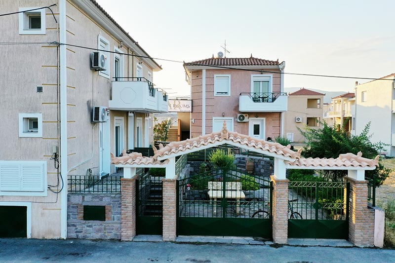 ARISVI ROOMS: Φωτογραφίες & Βίντεο
