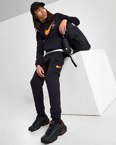 ATLETICA SNEAKER STORE: Φωτογραφίες & Βίντεο