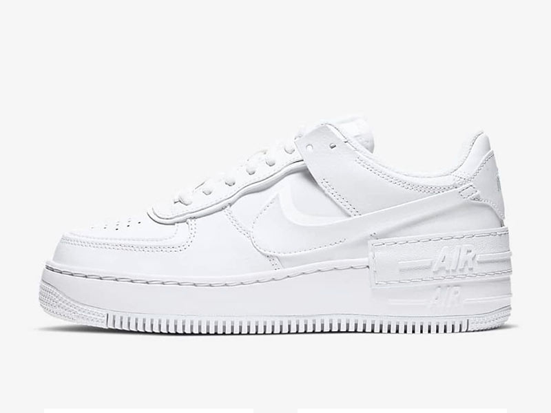 ATLETICA SNEAKER STORE: Φωτογραφίες & Βίντεο