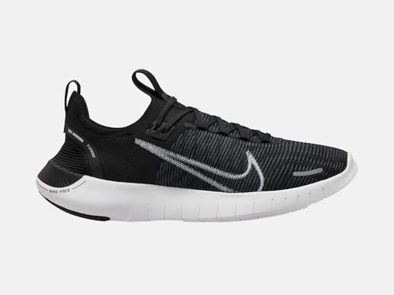 ATLETICA SNEAKER STORE: Φωτογραφίες & Βίντεο