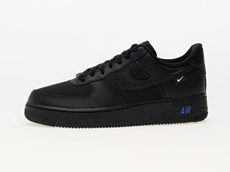 ATLETICA SNEAKER STORE: Φωτογραφίες & Βίντεο
