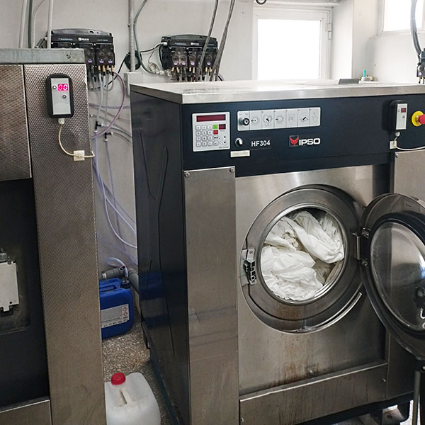 ATTICA CLEAN LAUNDRY: Φωτογραφίες & Βίντεο