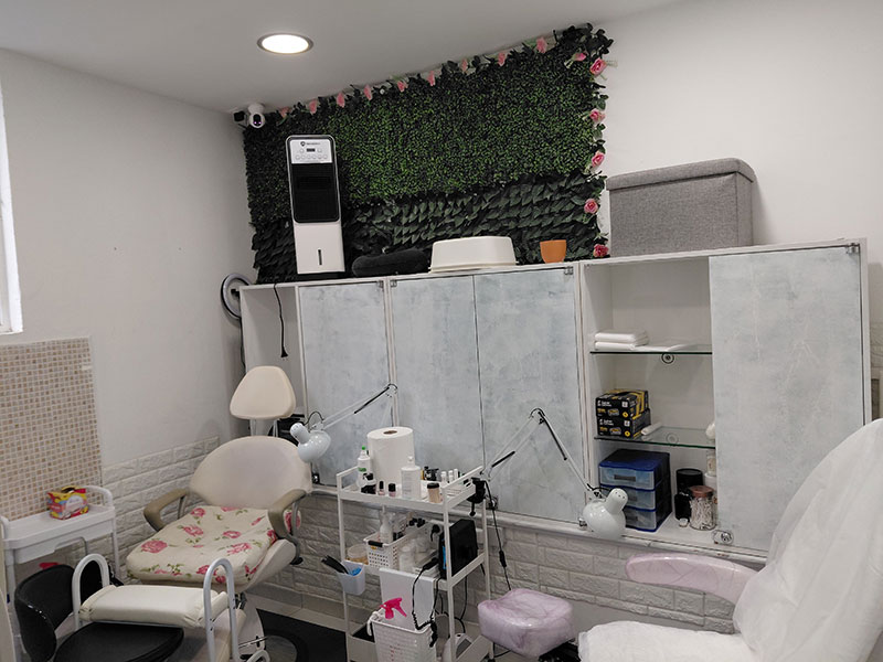 AURELIA NAILS SALON: Φωτογραφίες & Βίντεο