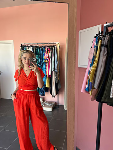 AURORA CLOTHES: Φωτογραφίες & Βίντεο