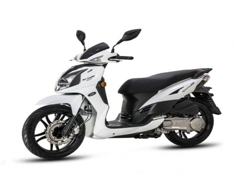 AUTOMOTORENTAL: Φωτογραφίες & Βίντεο