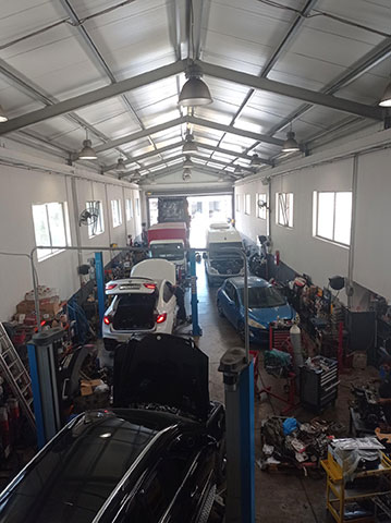 AUTO SERVICE - ΜΑΚΡΑΚΗΣ ΓΙΩΡΓΟΣ: Φωτογραφίες & Βίντεο