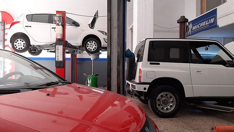 AUTO SERVICE ZAVVAS: Φωτογραφίες & Βίντεο