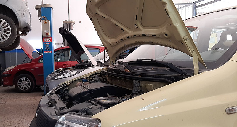 AUTO SERVICE ZAVVAS: Φωτογραφίες & Βίντεο