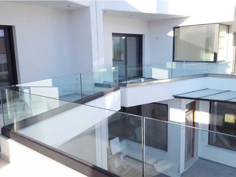 BAKOLAS GLASS CONSTRUCTION: Φωτογραφίες & Βίντεο