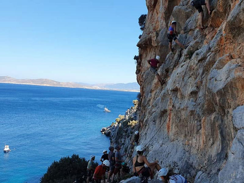 BASE CAMP: Φωτογραφίες & Βίντεο