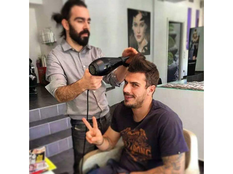BEAUTY BAR BY NIKOS SLIAKAS HAIR EXPERT: Φωτογραφίες & Βίντεο