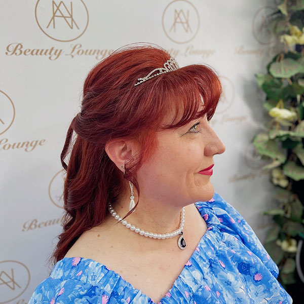 BEAUTY LOUNGE BY NIKOLAS & ATHINA: Φωτογραφίες & Βίντεο